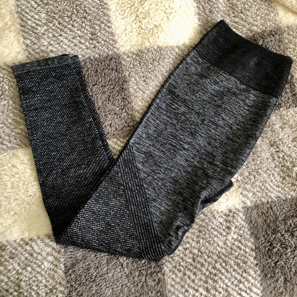 NWT Fabletics Knit Leggings